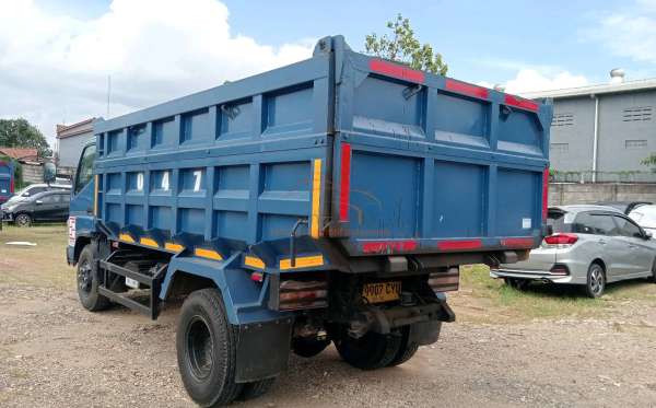 MITSUBISHI CANTER FE 74