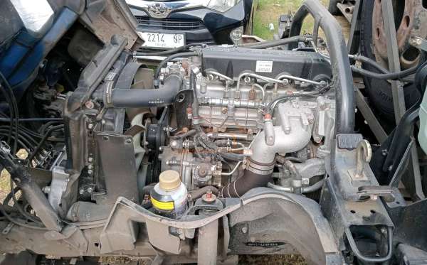 MITSUBISHI CANTER FE 74