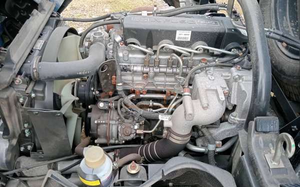 MITSUBISHI CANTER FE 74
