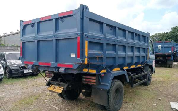 MITSUBISHI CANTER FE 74