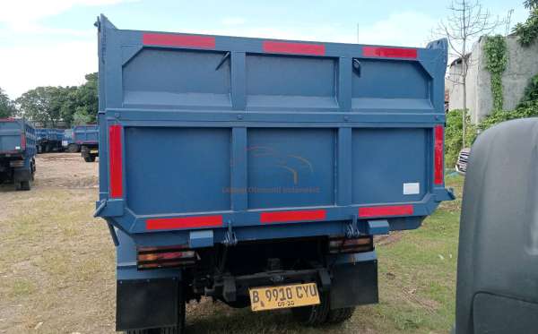 MITSUBISHI CANTER FE 74