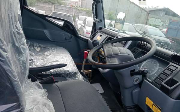 MITSUBISHI CANTER FE 74