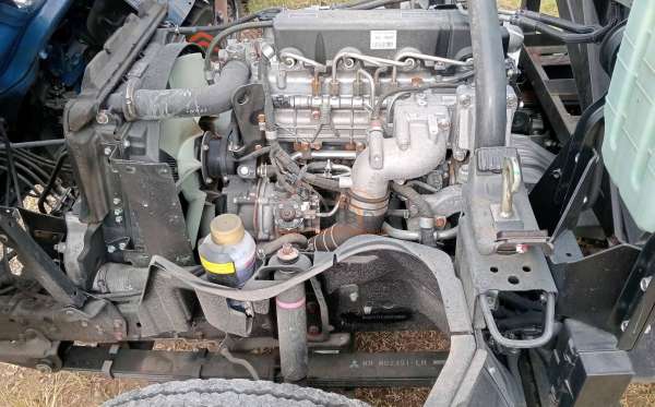 MITSUBISHI CANTER FE 74