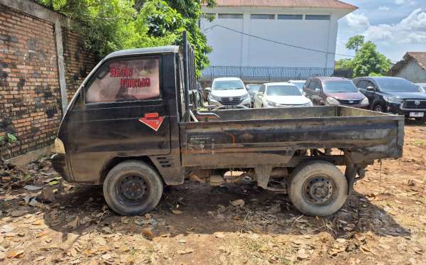 SUZUKI CARRY ST 150