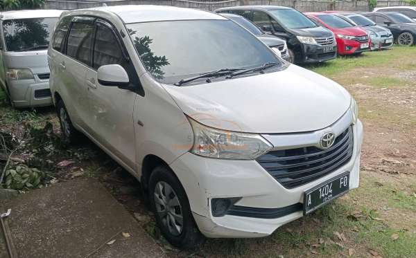 TOYOTA AVANZA 1.3 E