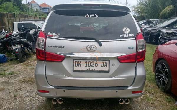 TOYOTA AVANZA