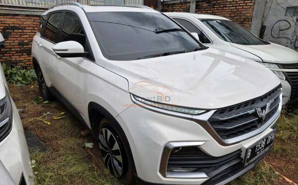 WULING ALMAZ 1.5 LT LUX CVT