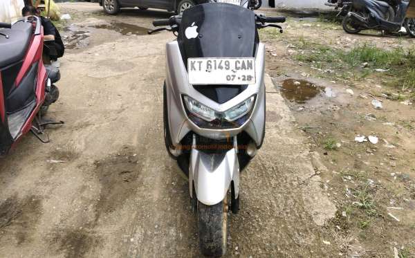YAMAHA NMAX