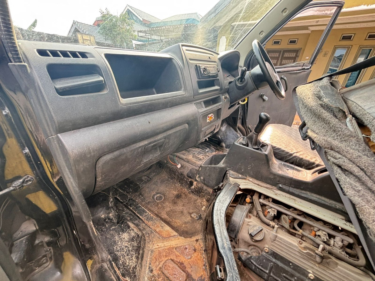 SUZUKI MEGA CARRY  PU