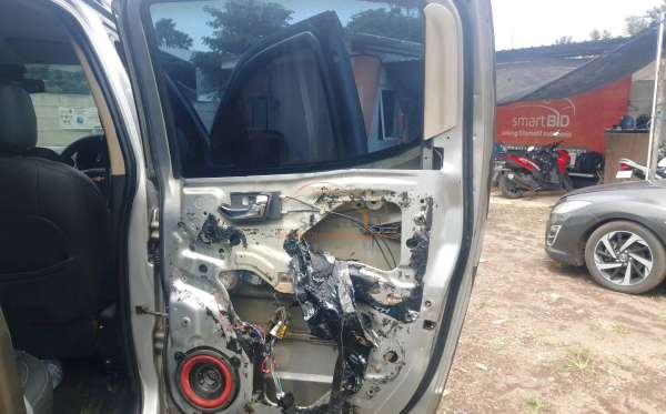 CHEVROLET LTZ CREW CAB 2.5 L