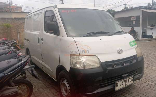 DAIHATSU GRAN MAX BLIND VAN