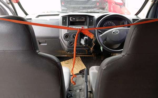 DAIHATSU GRAN MAX BLIND VAN