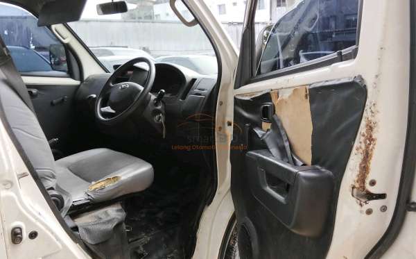 DAIHATSU GRAN MAX BLIND VAN