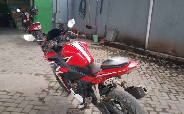 HONDA CBR 150