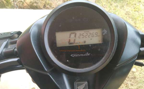 HONDA GENIO CBS
