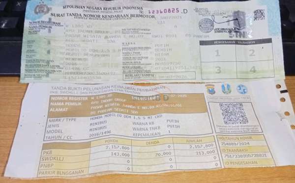 HONDA  MOBILIO  DD4 1.5 S