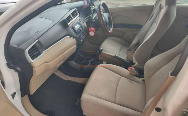 HONDA  MOBILIO  DD4 1.5 S