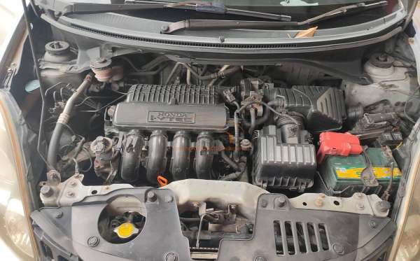 HONDA  MOBILIO  DD4 1.5 S