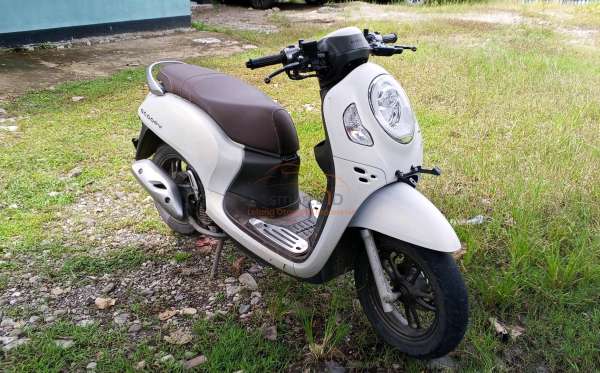 HONDA SCOOPY PRESTIGE