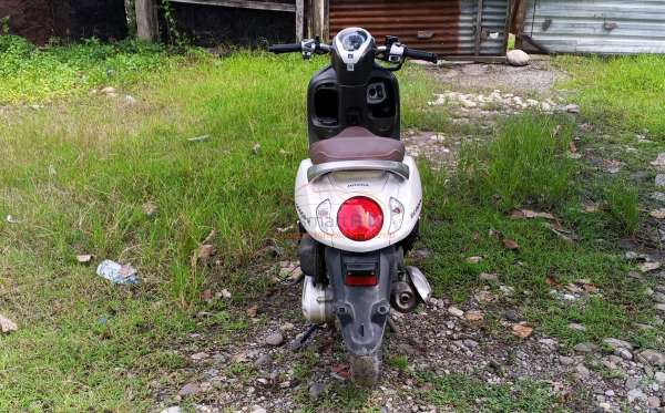 HONDA SCOOPY PRESTIGE