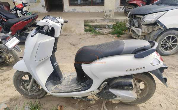 HONDA SCOOPY PRESTIGE