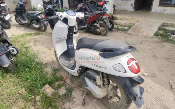 HONDA SCOOPY PRESTIGE