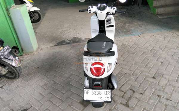 HONDA SCOOPY PRESTIGE