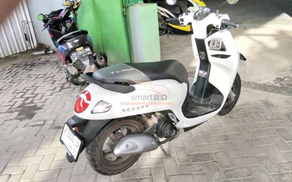 HONDA SCOOPY PRESTIGE