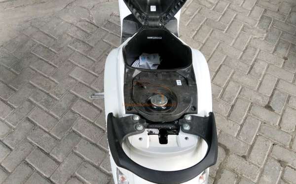 HONDA SCOOPY PRESTIGE