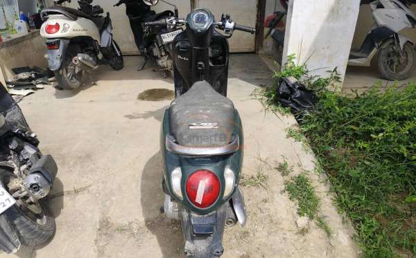 HONDA SCOOPY PRESTIGE