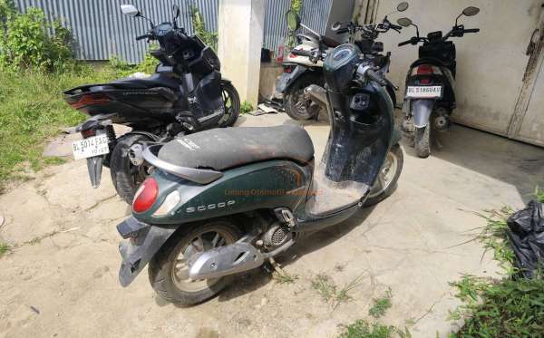 HONDA SCOOPY PRESTIGE