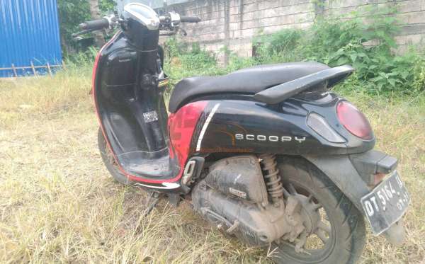 HONDA  SCOOPY FI