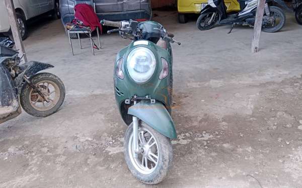 HONDA SCOOPY STYLISH