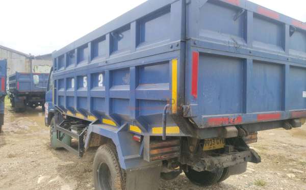 MITSUBISHI CANTER FE 74