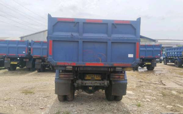 MITSUBISHI CANTER FE 74