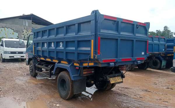 MITSUBISHI CANTER FE 74
