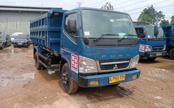 MITSUBISHI CANTER FE 74