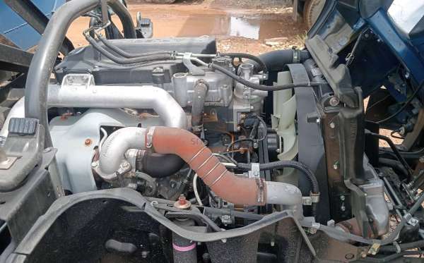MITSUBISHI CANTER FE 74