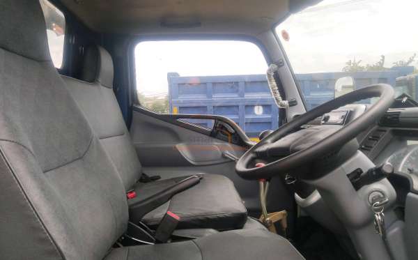 MITSUBISHI CANTER FE 74