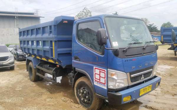 MITSUBISHI CANTER FE 74