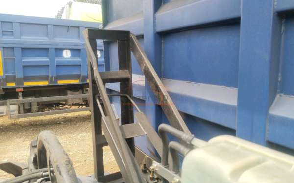 MITSUBISHI CANTER FE 74