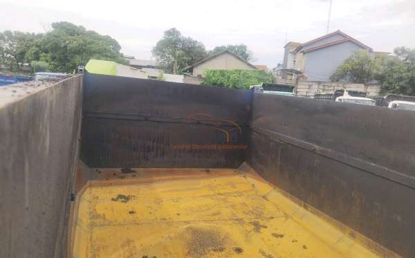 MITSUBISHI CANTER FE 74