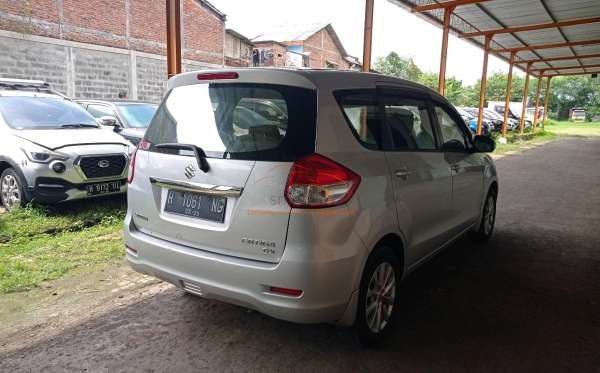 SUZUKI ERTIGA
