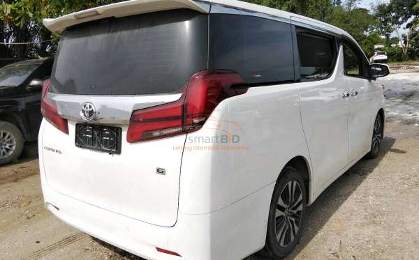 TOYOTA ALPHARD 2.5 G