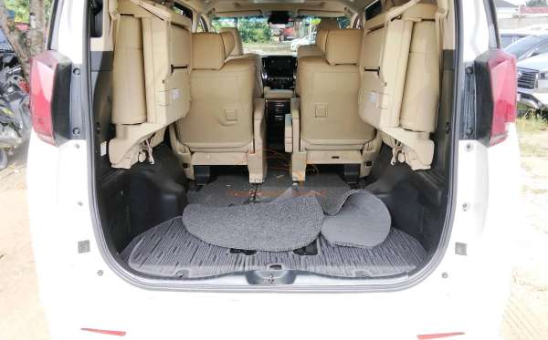 TOYOTA ALPHARD 2.5 G