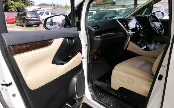 TOYOTA ALPHARD 2.5 G