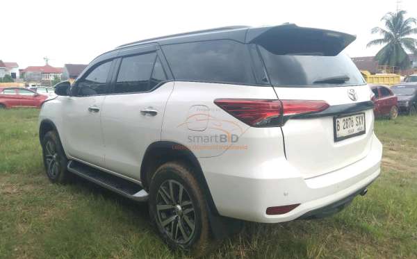 TOYOTA  FORTUNER  2.4 VRZ