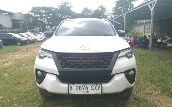 TOYOTA  FORTUNER  2.4 VRZ