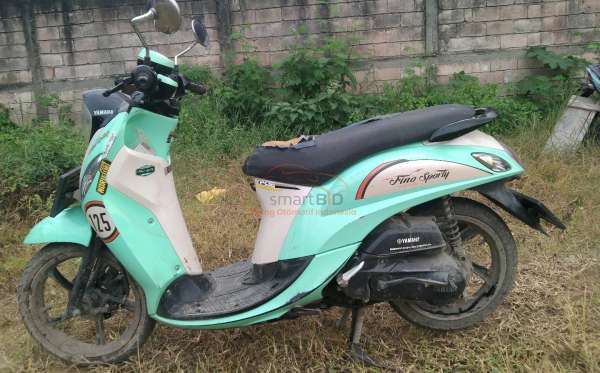 YAMAHA MIO FINO SPORTY 125 BLUE CORE