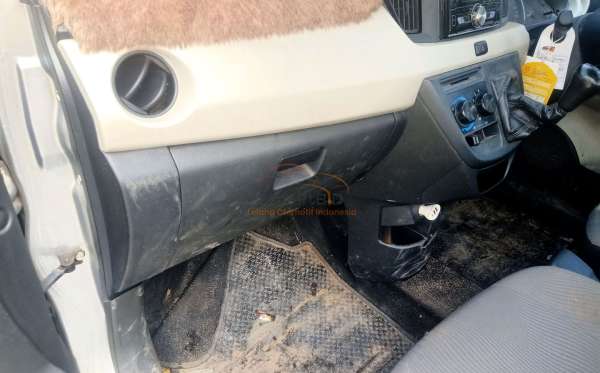 DAIHATSU  SIGRA  1.2 X